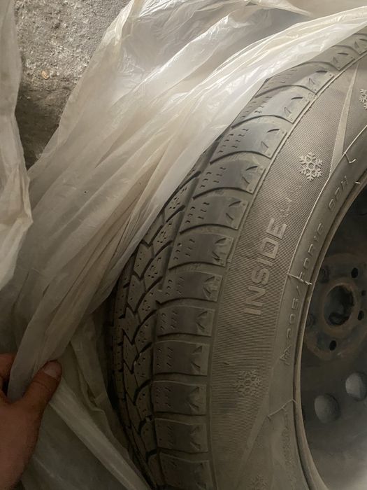 Продам покрышку R16