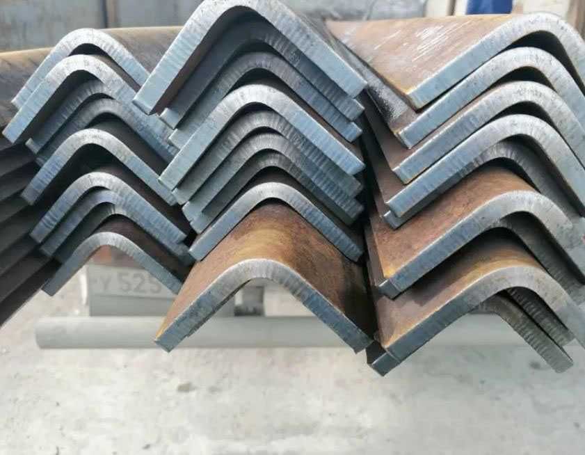 Уголок металлический