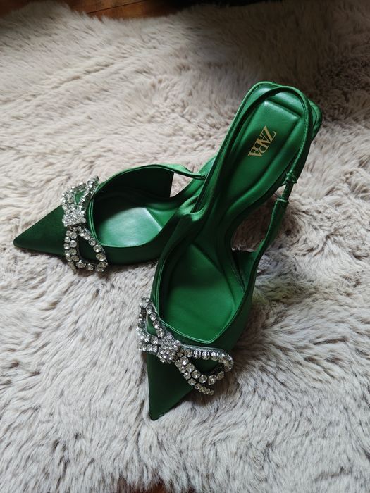 Обувки Zara 36 размер стилни и изящни