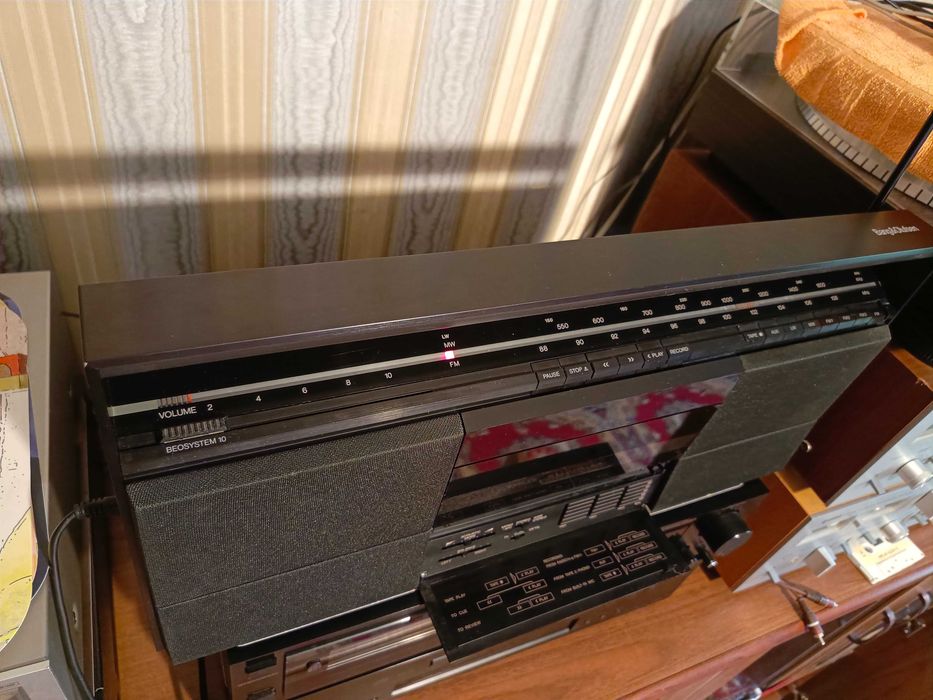 Магнитола Bang&Olufsen Beosystem 10