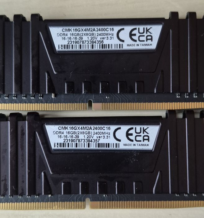 16GB RAM 2400MHz DDR4 Corsair Black LPX