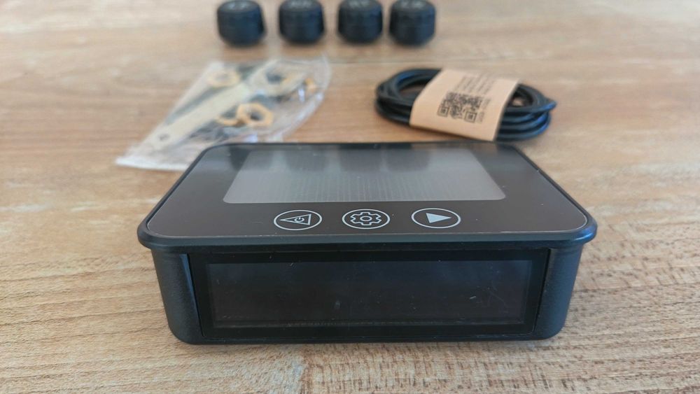 Монитор за налягане в гумите, Соларен и USB, Безжичен, 0-6bar, Издръжлив материал