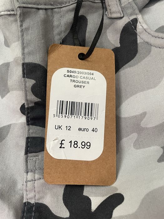 Сиви карго панталони на Casual