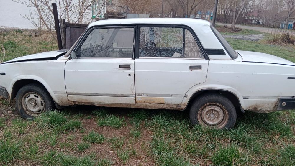 Продам ваз 2107 .