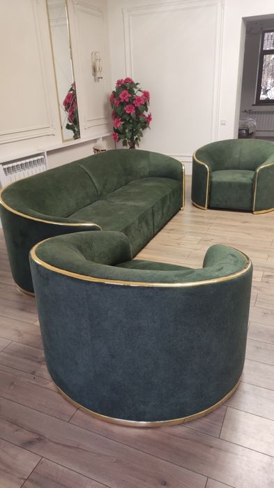 Mehmonhona va hol uchun. Yumshoq mebellar. Buyurtma asosida.