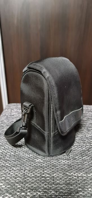 Husa originala Nikon CL M1 pentru obiectiv foto