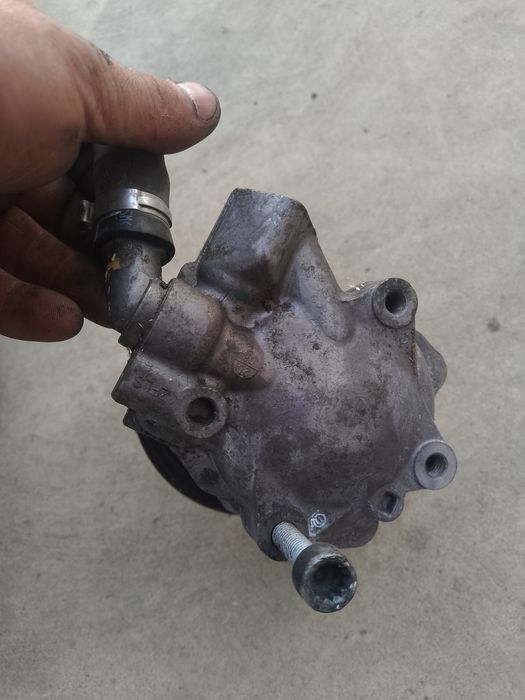 Pompa servo audi A4 B8 2.0 CAGA 8K0145154 B