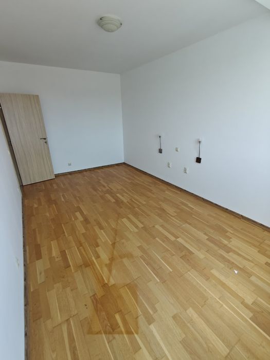 Продава се Двустаен апартамент в Свиленград - 65 кв.м за 16 €/кв.м - Снимка #5