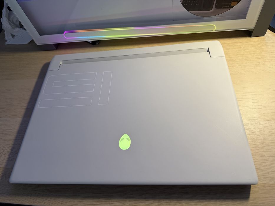 [9 zile power on, ca NOU] Laptop Gaming ALIENWARE X15 R1 i9-11900H RTX3070 32GB RAM 1TB SSD 15" FHD IPS 165Hz