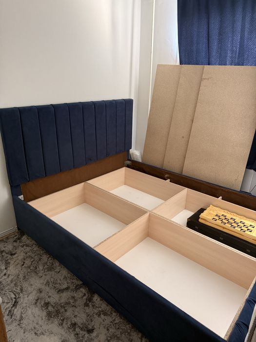 Кровать двухспальная