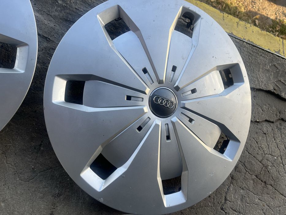 Оригинални тасове за Audi 16”