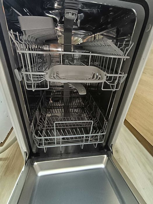 Mașină spălat vase Bosch – puțin folosită,, Wi-Fi