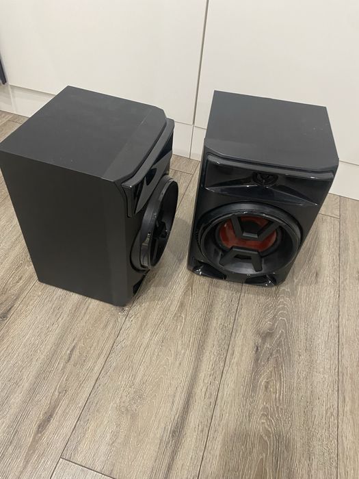 Продам новые колонки lg  ck43