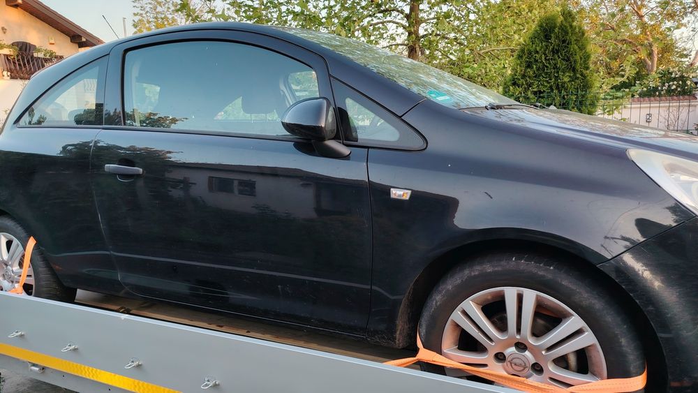 Vînd Opel CORSA D