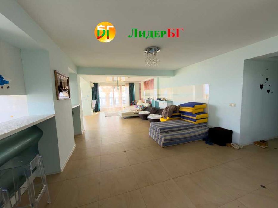 Продава се Четиристаен апартамент в к.к. Златни пясъци - 234 кв.м за 763 €/кв.м - Снимка #1