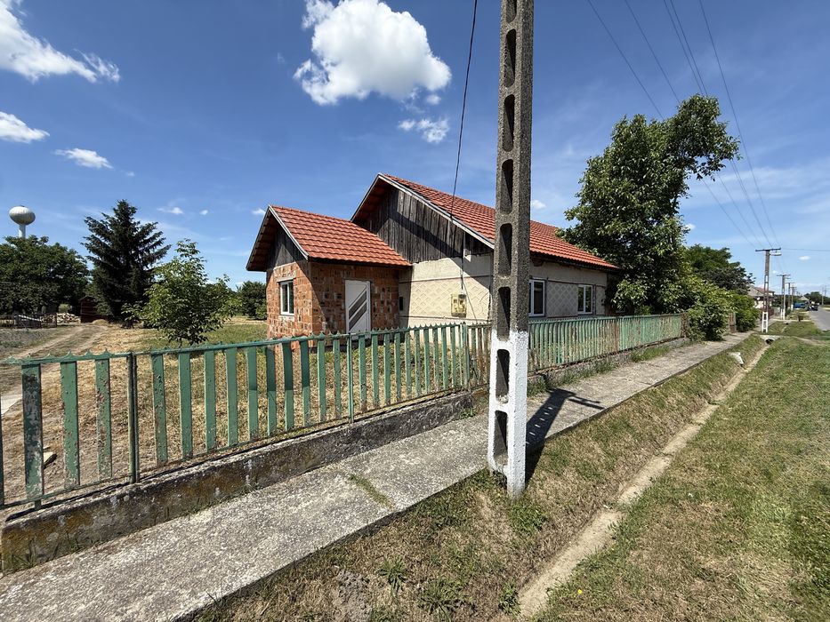 Casa de Vanzare Ungaria Sat Csazlo Pret.13.500 Euro