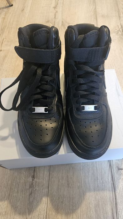 Vand Nike Air Force 1 Mid