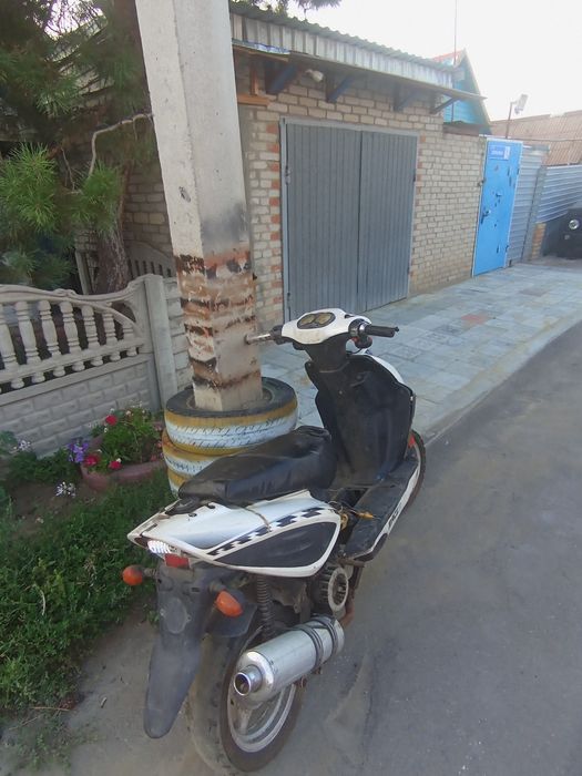 Продам скутер loop 150cc