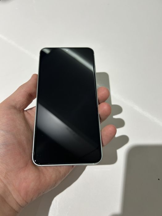 Samsung Galaxy S25 (256/12)