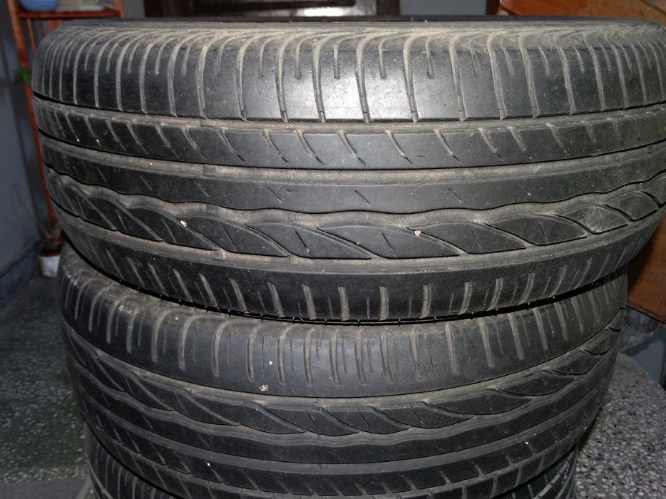 Продавам ЛЕТНИ гуми BRIDGESTONE TURANZA ER300 205/60/R15
