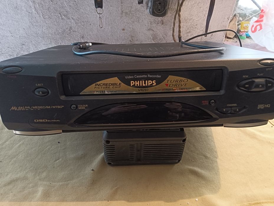 Продается видеомагнитофон 17500т