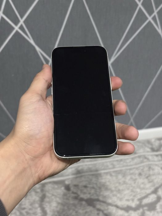 Подам Айфон 16 в идеальном состоянии