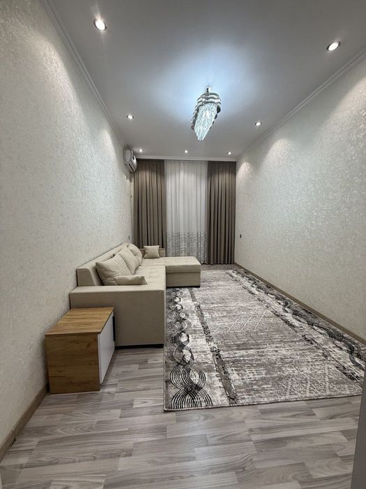 Ж. К. Хонсарой 2/11/11. Юнусабад 19.