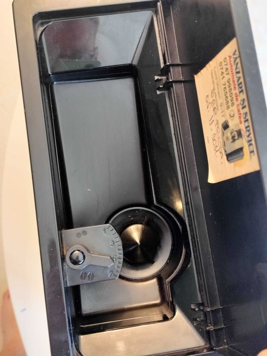 Vand Delonghi Treviso ESAM 5556.B folosit | Boabe | Macinata | Cappuccino | 15 bar | 1350 W | incalzitor pahare