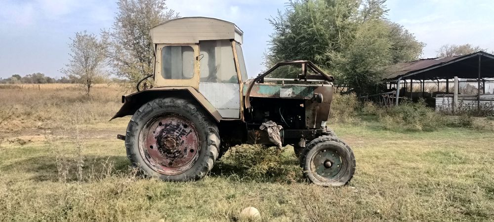 Продам трактор ЮМЗ 6
