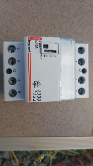 Vănd siguranțe electrice