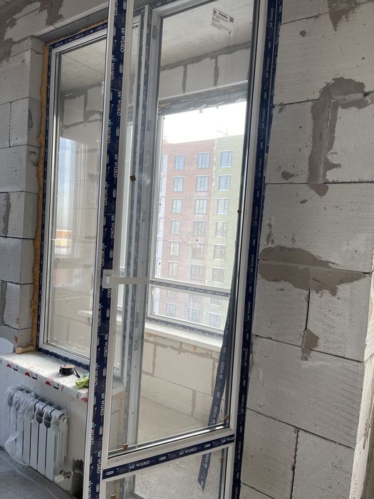 Окно на балкон витраж