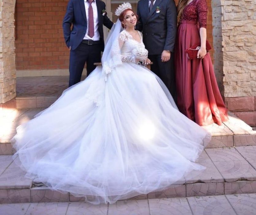 Свадебное платье