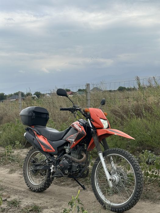 Продам эндуро 250куб
