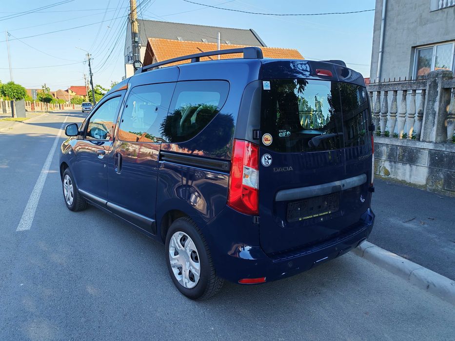 Dacia DOKKER 1.5 DCI, 90 CP, Climă, Navi, autoturism cu 5 locuri