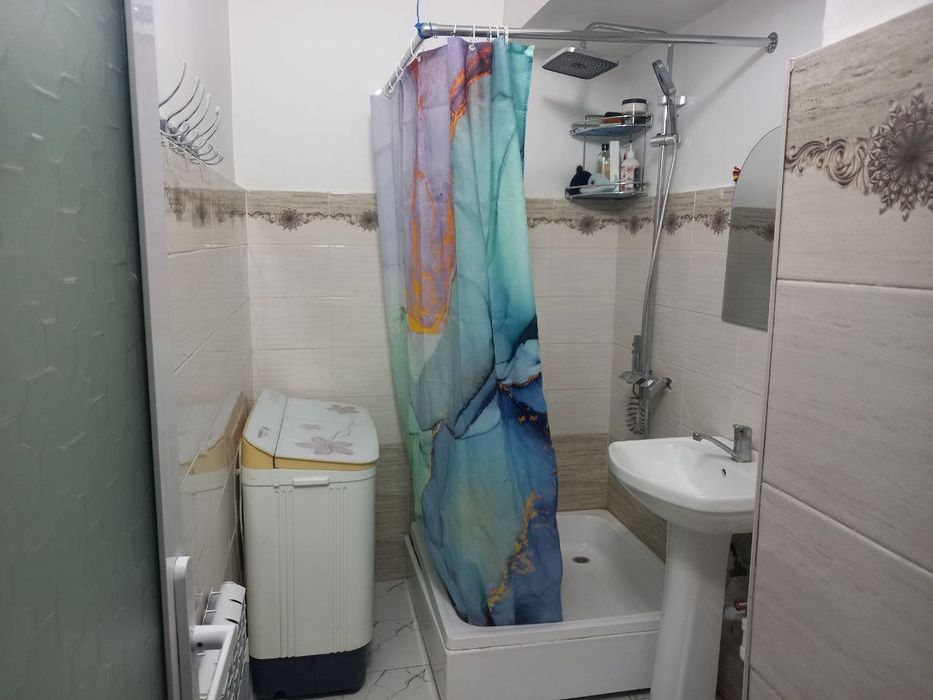 Андижон ш. қўшариқ дахаси 4 уй sotiladi