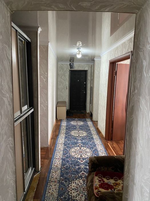 Продам 4 комнатную квартиру
