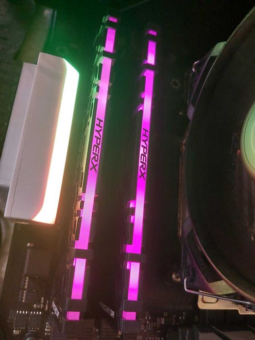 16GB DDR4 3200Mhz CL16 - RAM памет