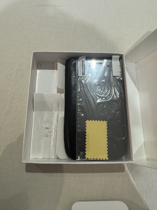 Sony Xperia z3 бя цвят