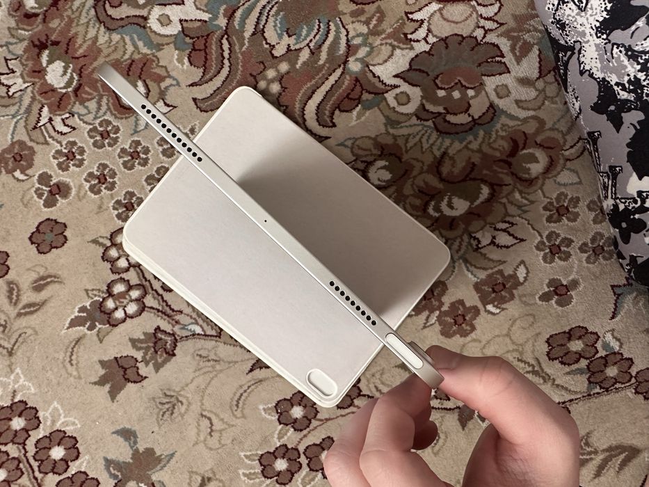 iPad air 5-го поколение продам