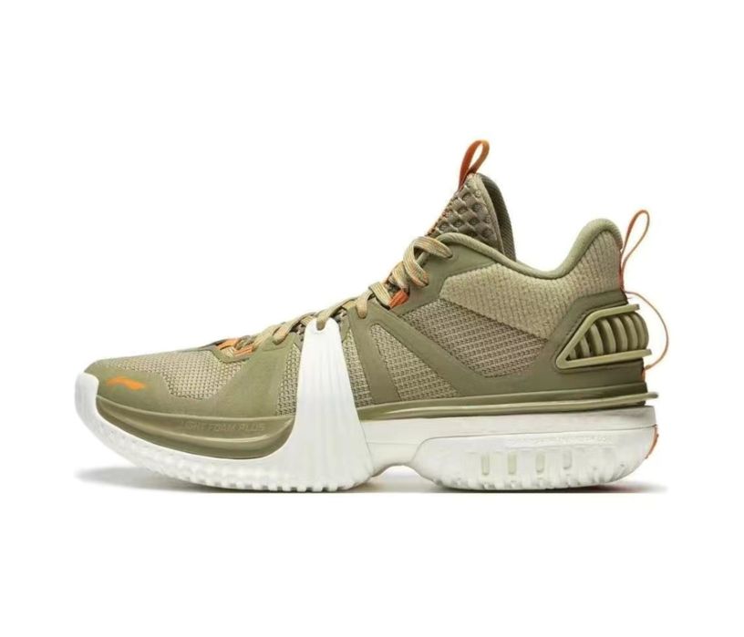 На заказ игровые кроссовки от компании Li-Ning