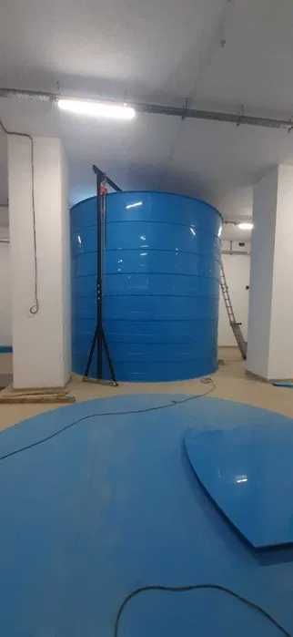 Емкости со сборкой внутри помещения