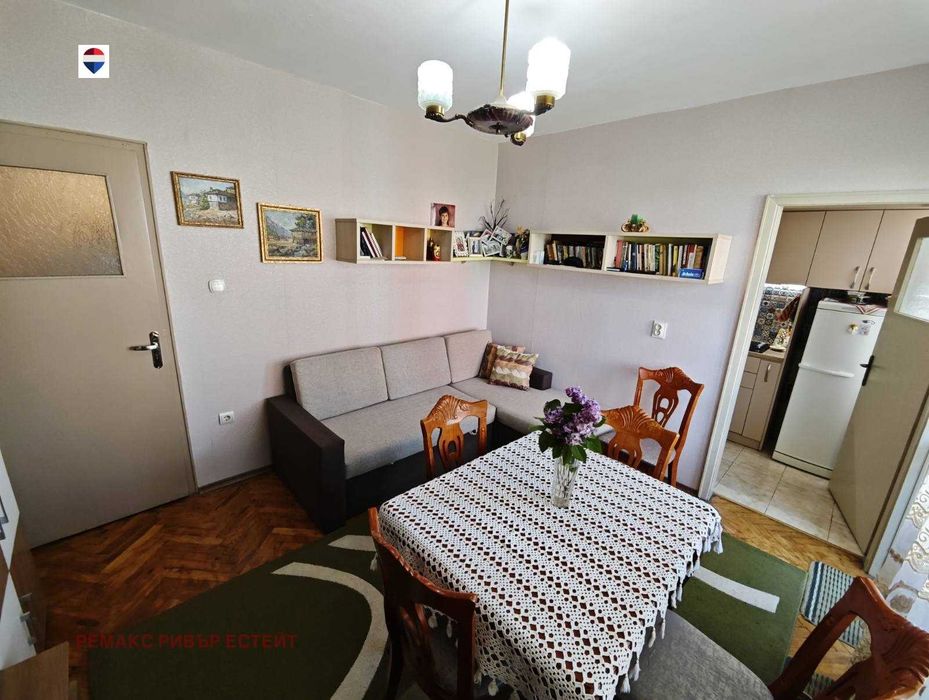 Продава се Тристаен апартамент в Русе, Възраждане - 86 кв.м за 1067 €/кв.м - Снимка #3