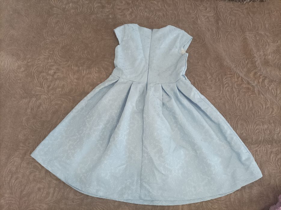 Рокли за момичета  като нови 10/12г