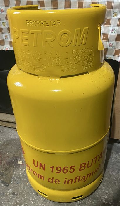 Butelie cu Guler Petrom