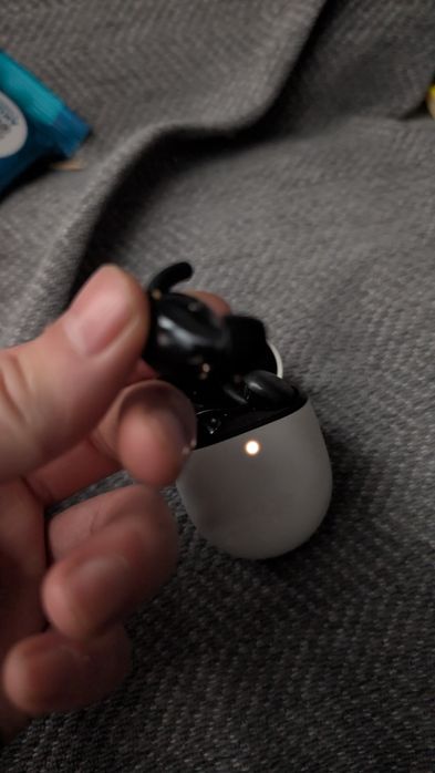 Google Pixel buds A-series