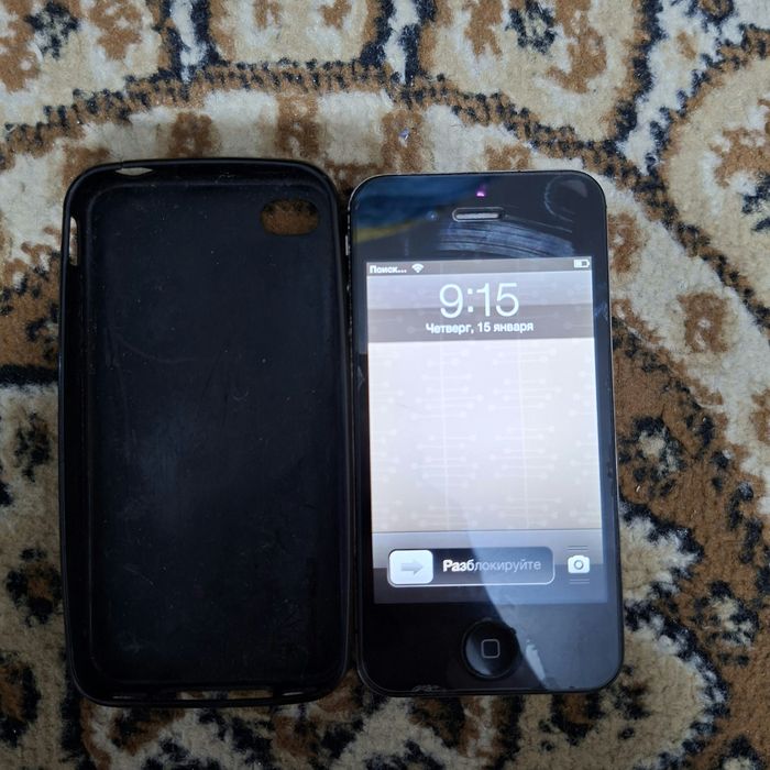 Продам iphone 4s оригинал