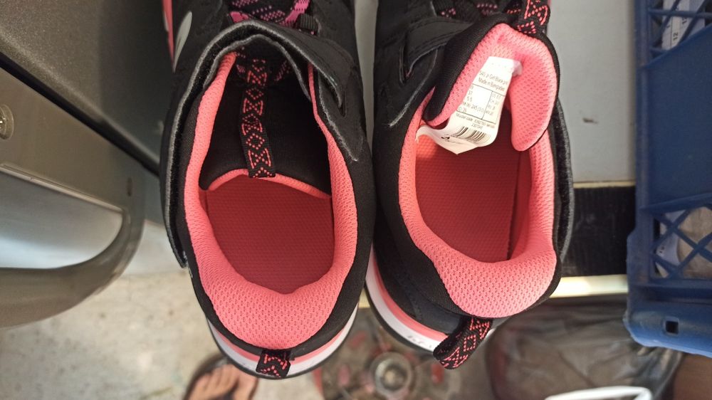 Маратонки за момиче