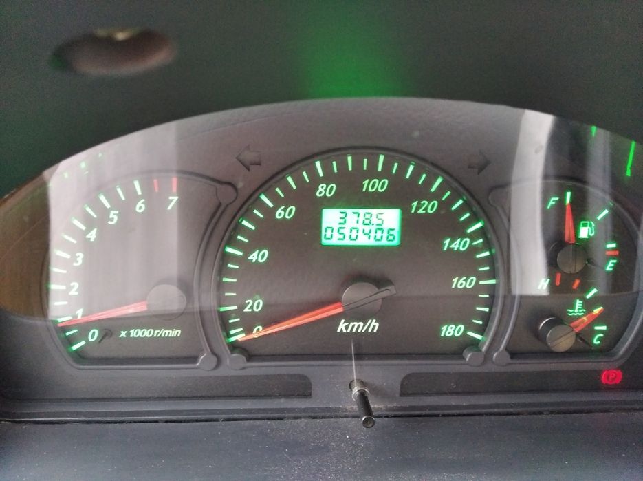 Продавам (заменям)товарен автомобил