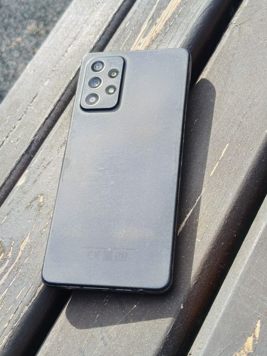 Samsung a52 в хорошем состоянии