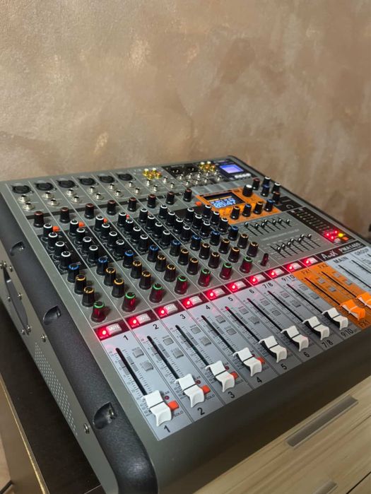 Миксер с вграден усилвател PMA1400